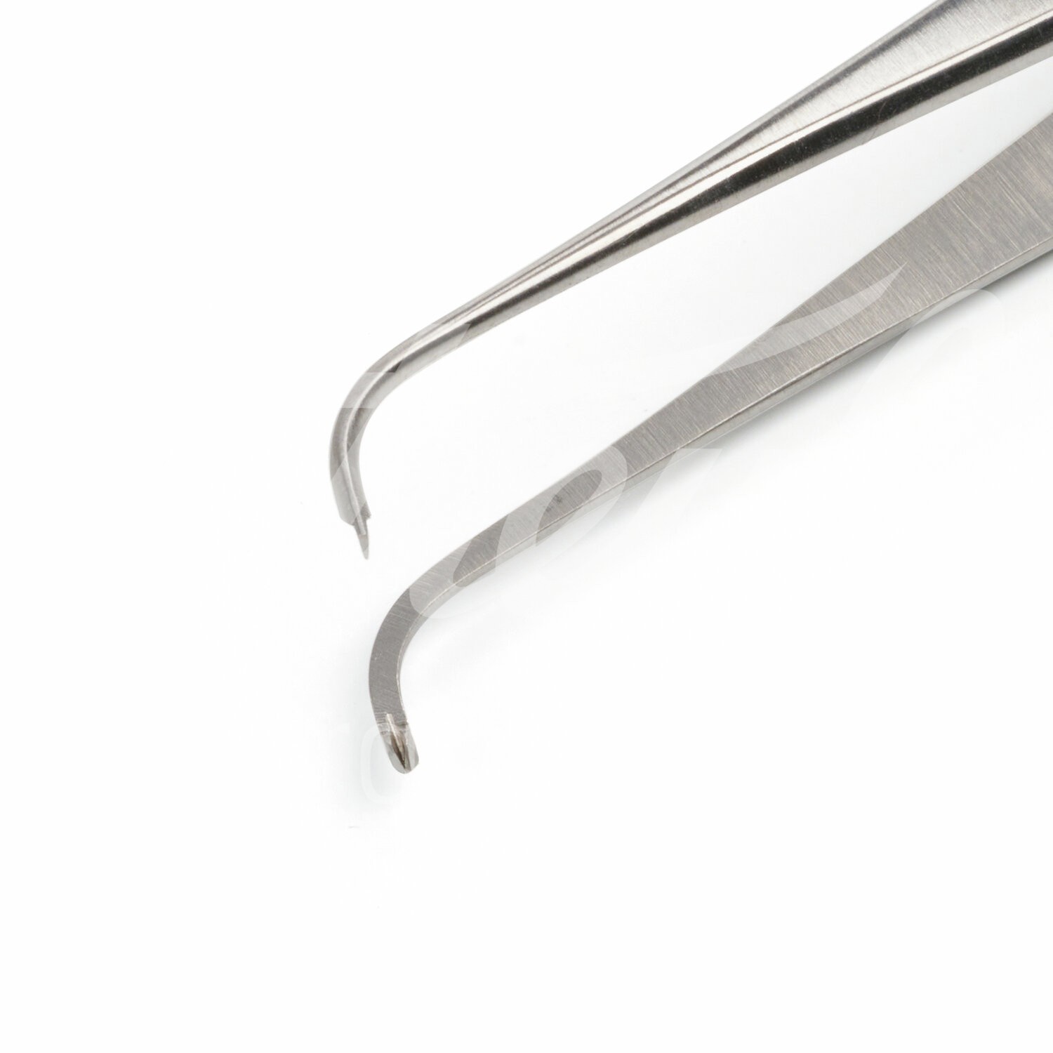 KRUUSE Irispinzette 11.5 cm abgewinkelt 1:2 Zähne 1 Stück KRUUSE Irispinzette 11.5 cm abgewinkelt 1:2 Zähne 1 Stück